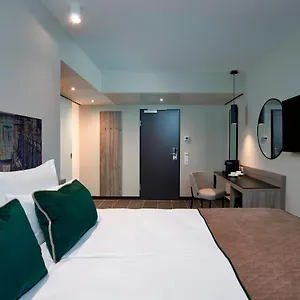 Hotel Leonardo West ****